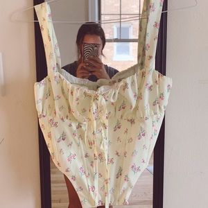 *SOLD ON DEPOP* Floral Corset Top